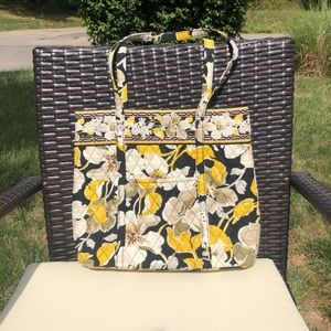 NWOT VERA BRADLEY RETIRED PATTERN TOTE